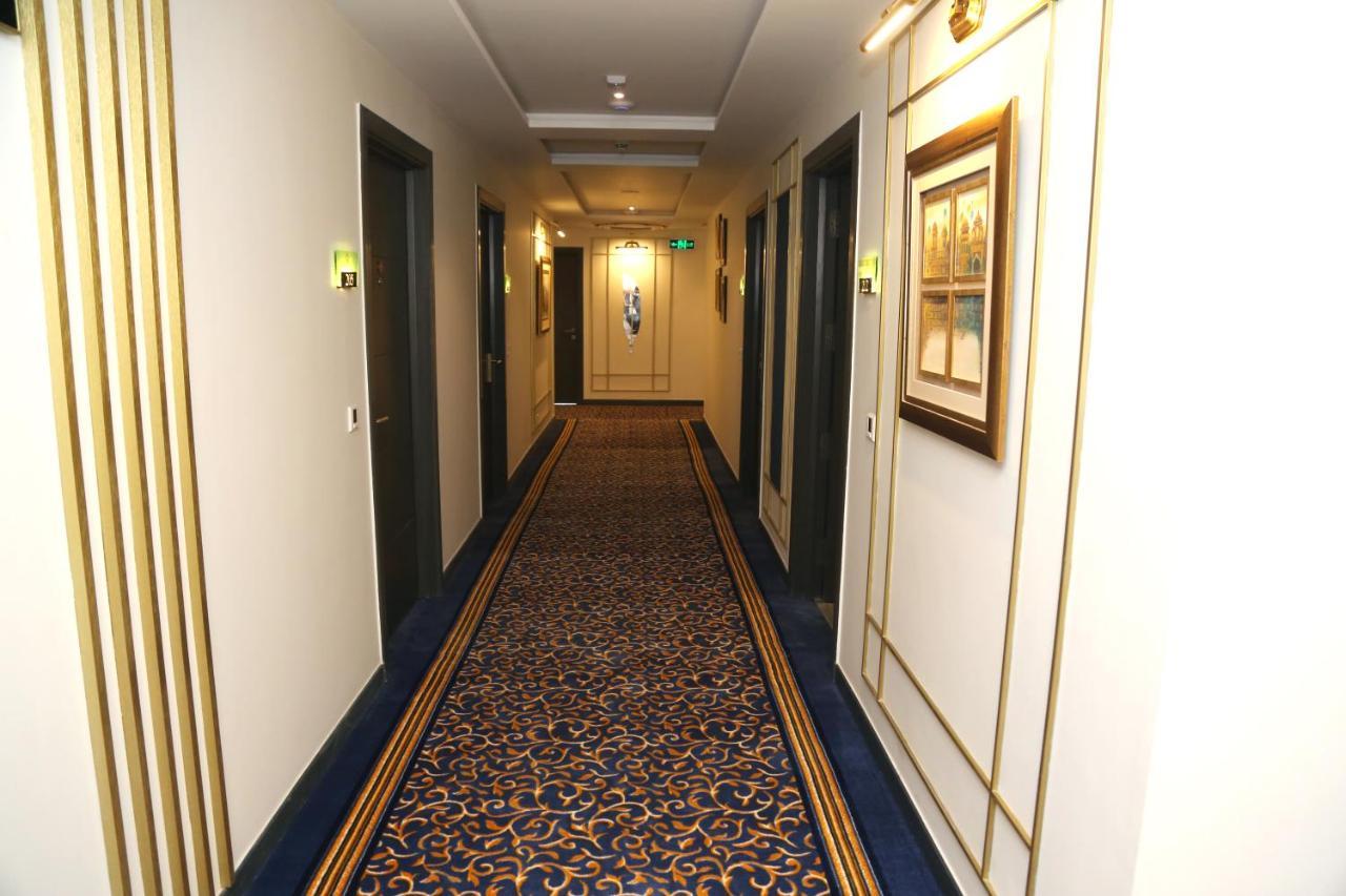 Faletti'S Grand Hotel Multan Exteriör bild