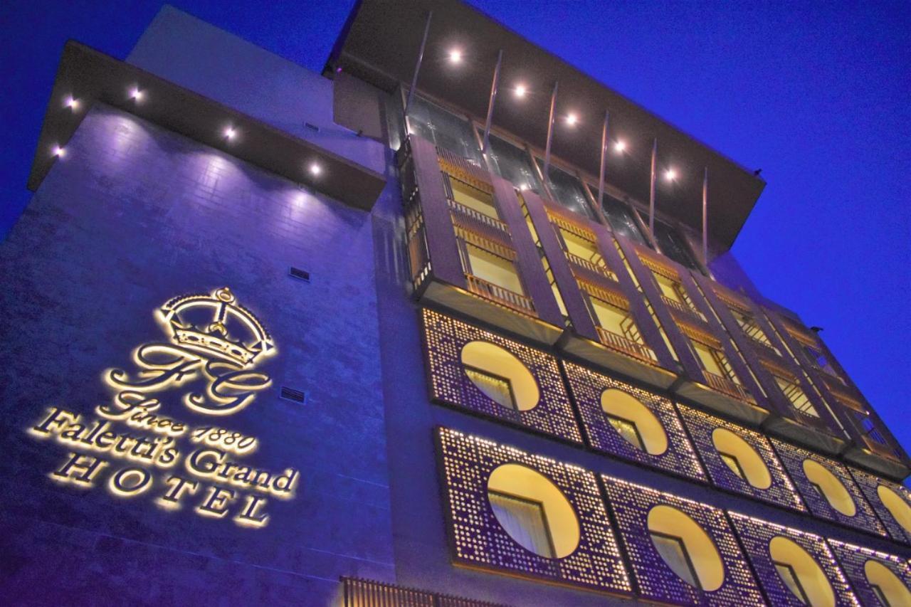 Faletti'S Grand Hotel Multan Exteriör bild